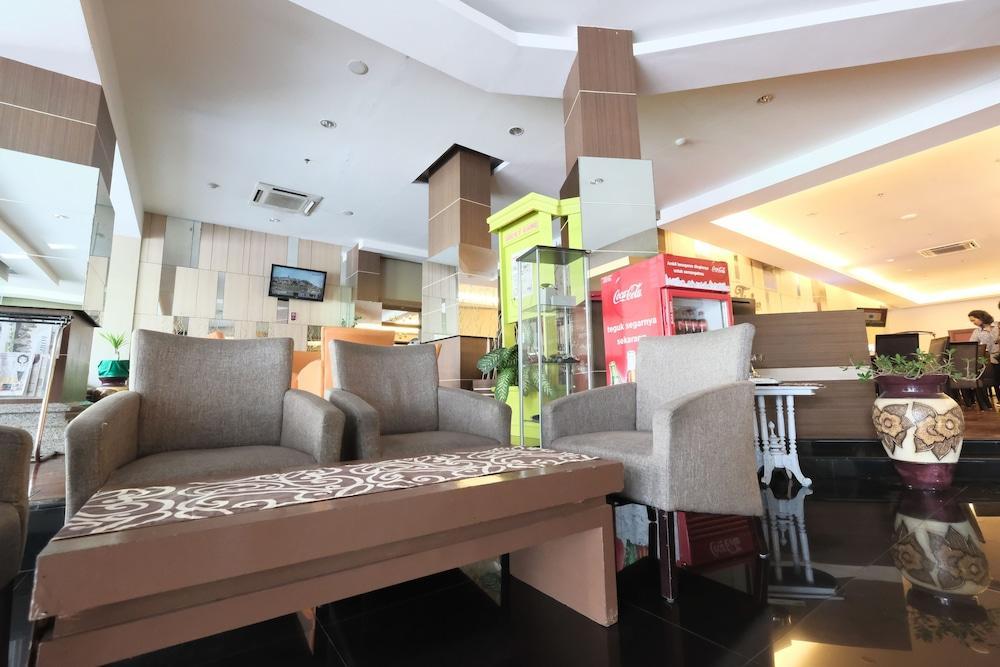 Tjokro Hotel Klaten Εξωτερικό φωτογραφία