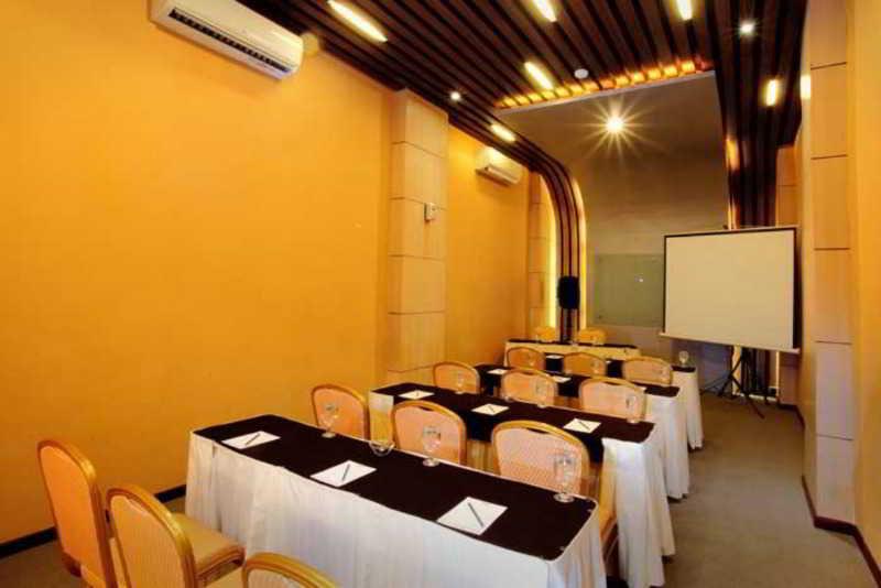 Tjokro Hotel Klaten Εξωτερικό φωτογραφία